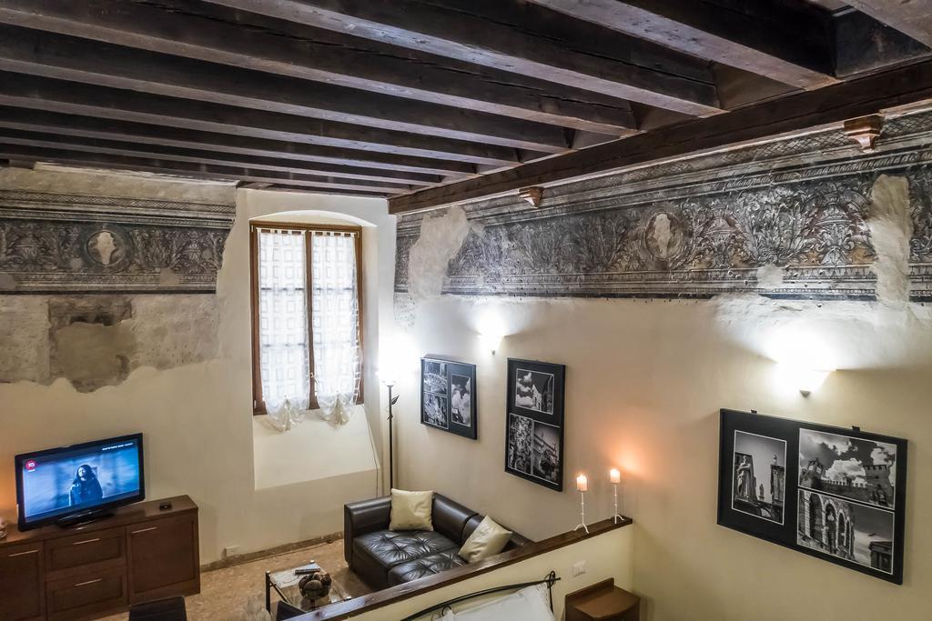 Palazzo Duomo Lägenhet Verona Exteriör bild