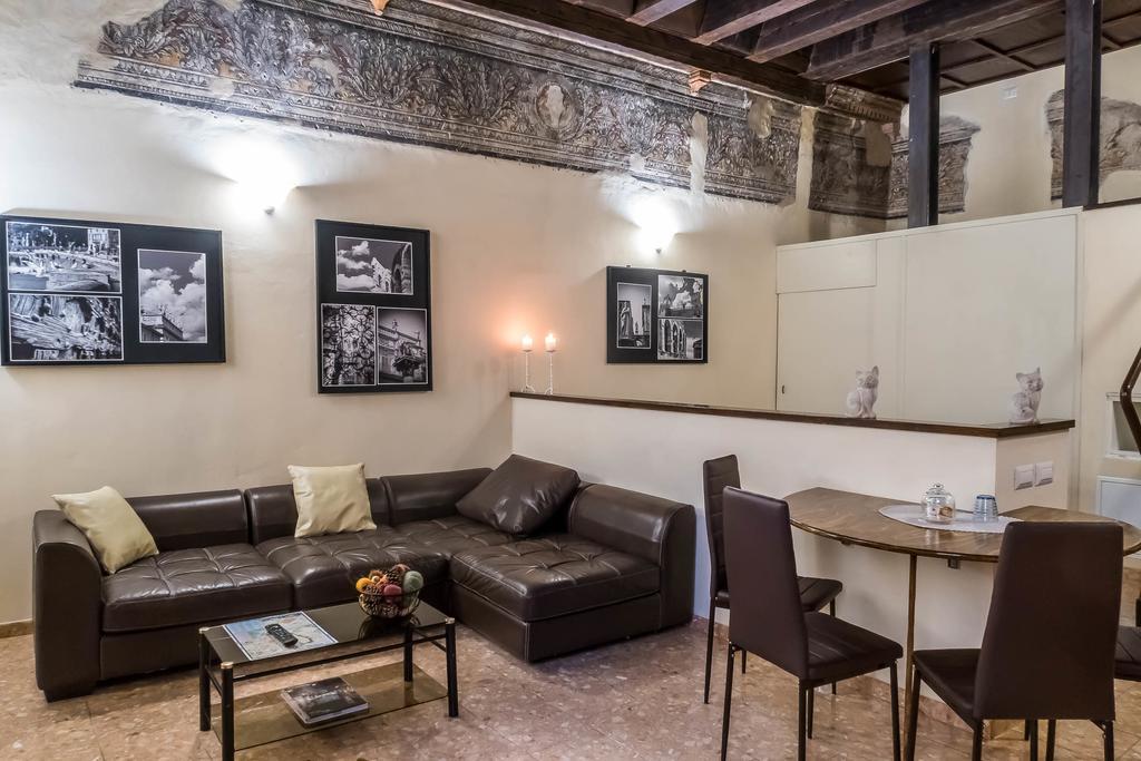 Palazzo Duomo Lägenhet Verona Exteriör bild